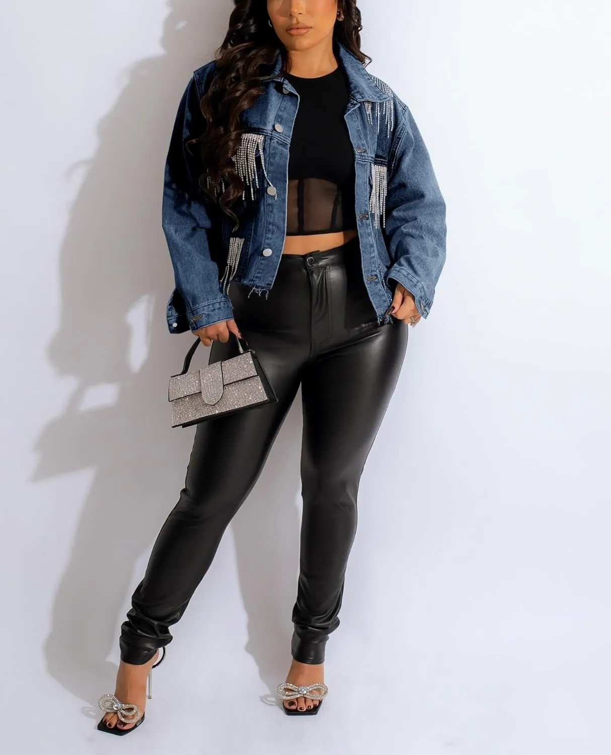 HTD Women's Cropped Jean Jacket Button Up Long Sleeve Ripped Distressed Denim Jacket Frayed Hem