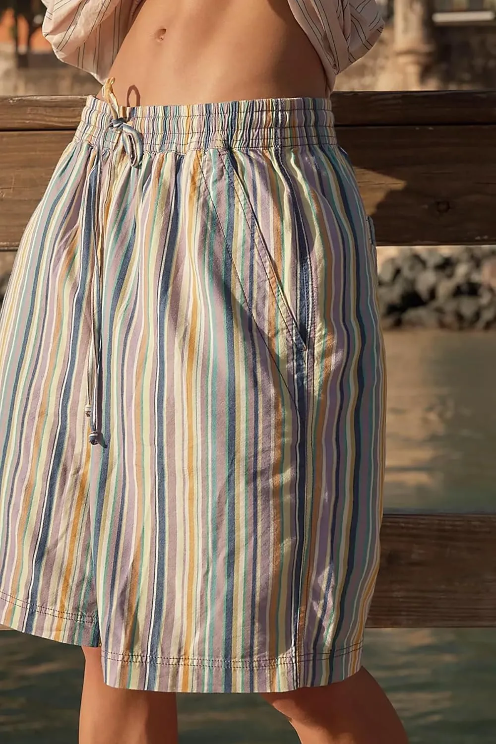 Striped Bermuda Shorts for Women Knee-Length Elastic Waist Drawstring Baggy Casual Wide Leg Shorts with Pockets